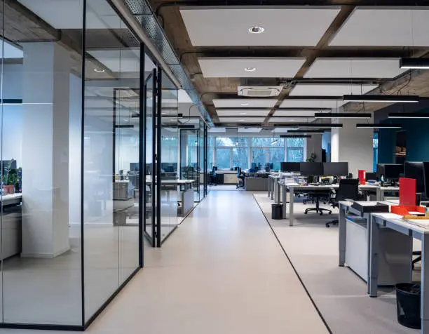 Comment réussir une rénovation de bureaux à Lyon 1 sans interrompre votre activité ?