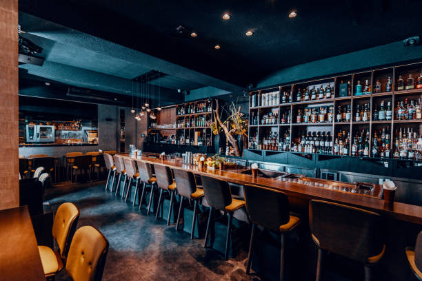Empty bar during lockdown Renovation restaurant lyon-2